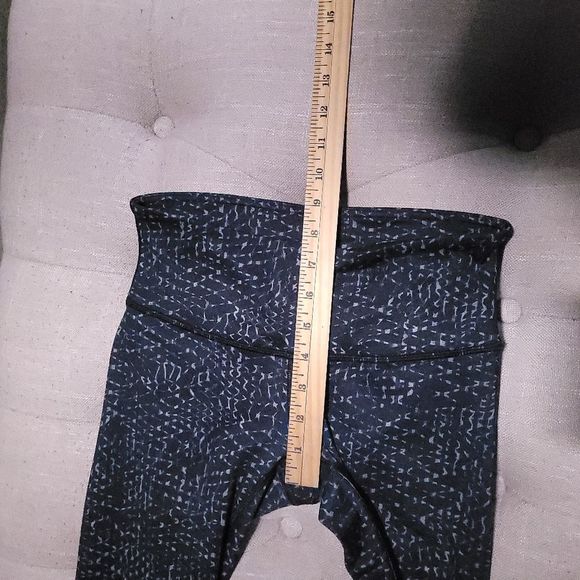 Lululemon Wunder Under Crop III Samba Snake Battleship Black Womens 4 - Picture 7 of 9